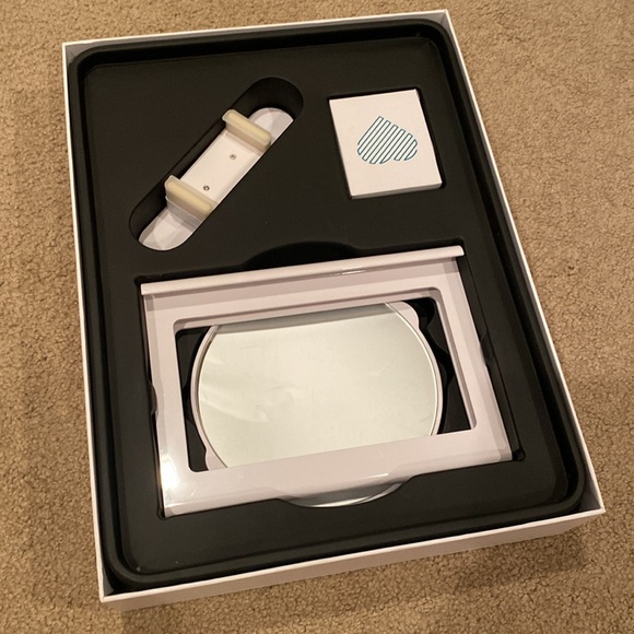 Riki Skinny lighted mirror white like New with all packaging - Picture 6 of 8